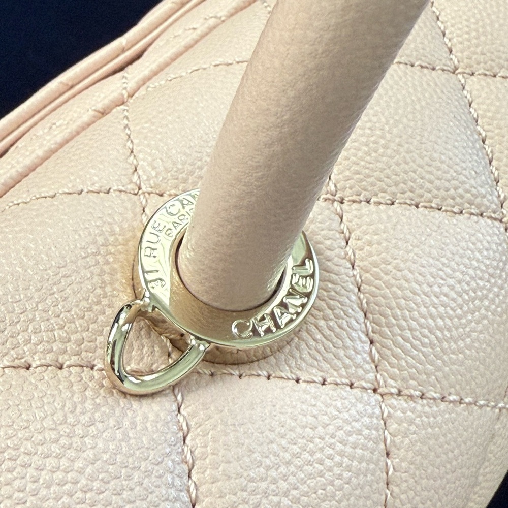 CHANEL Coco Handle Mini - Light Pink Caviar - Picture 7 of 10